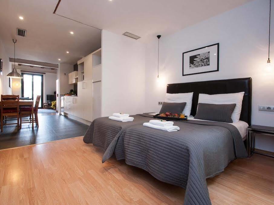 Short Stay Group Liceu Serviced Apartments Barcelona Exteriér fotografie